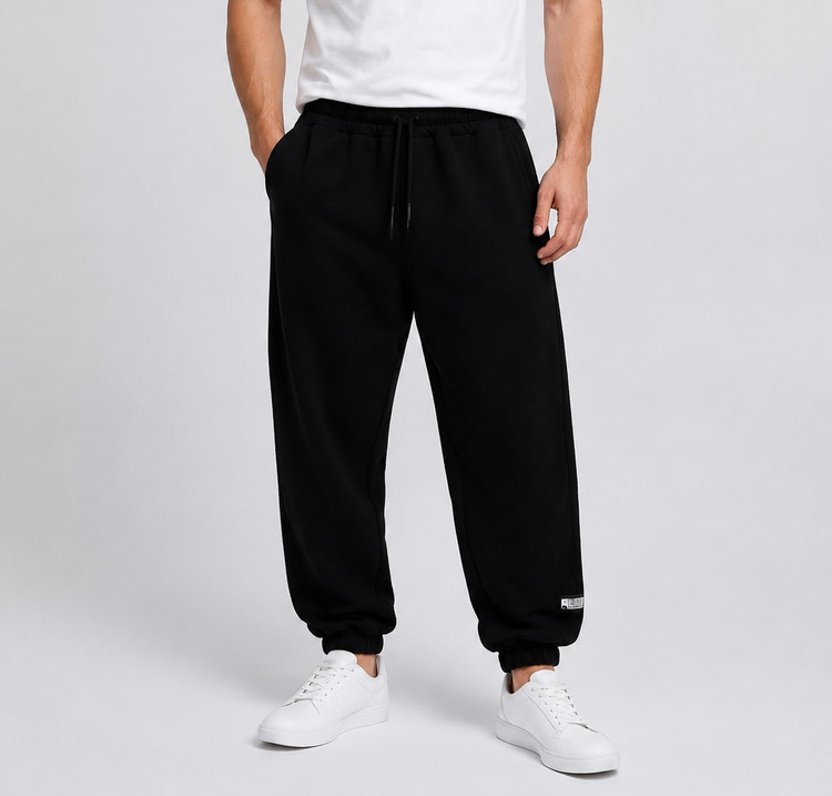 شلوار جاگر مردانه Essential Jogger Pants – رنگ مشکی کلاسیک